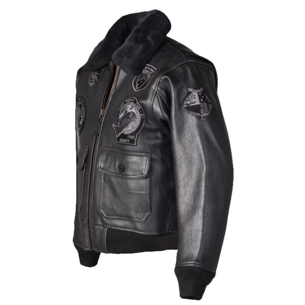 Chaqueta bomber de cuero auténtico adornada con alas azul marino. - Imagen 5