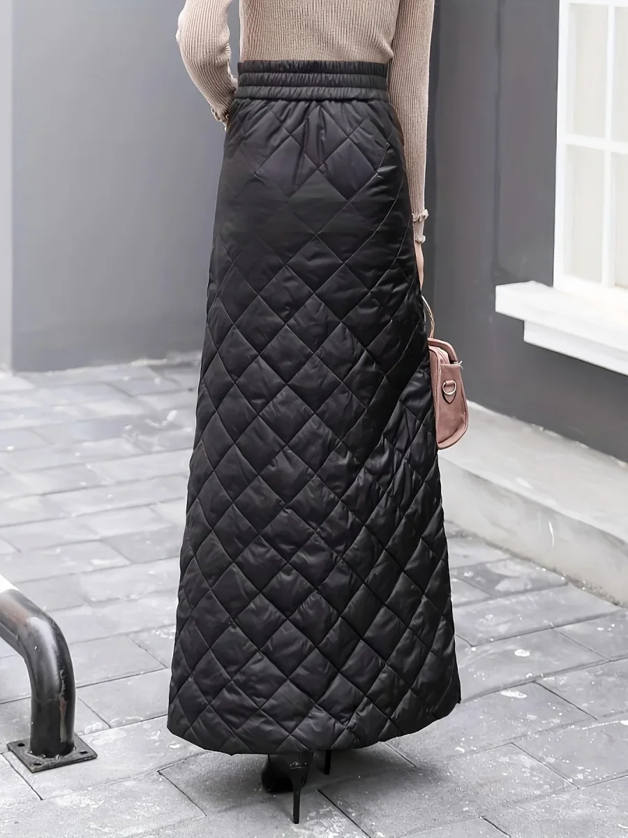 Jupe longue matelassée noire boutonnée taille haute pour femme - Imagen 3