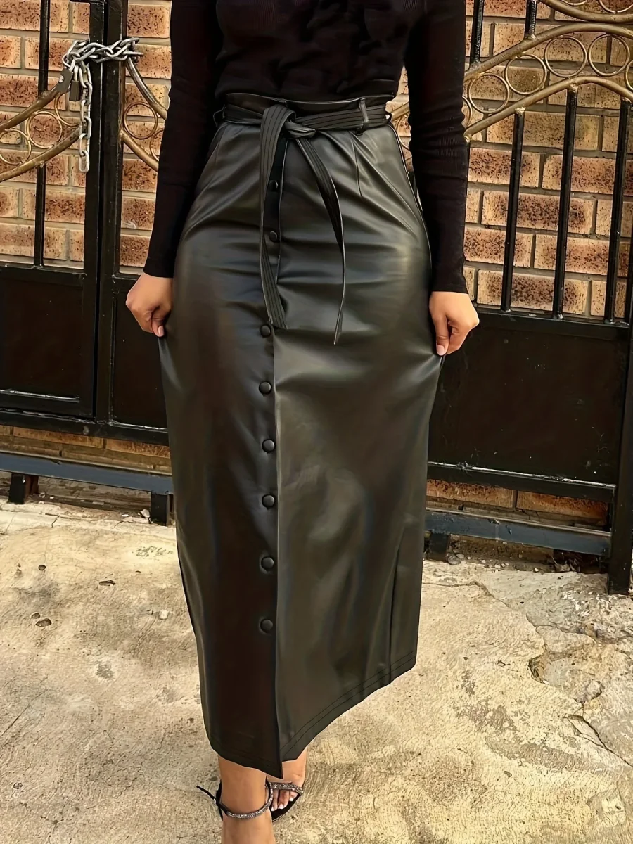 Jupe longue femme noire aspect cuir boutonnée devant avec ceinture à nouer - Imagen 2