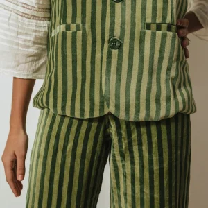 PANTALÓN TERCIOPELO VERDE RAYAS