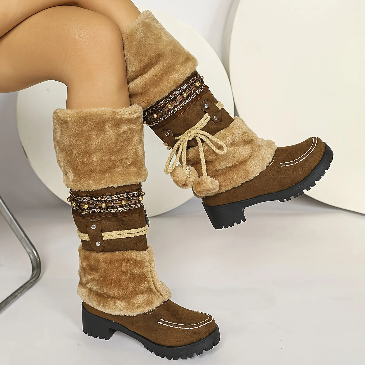 Bottes Femme Mi-Mollet Chaudes Style Ethnique Marron avec Fourrure et Pompons - Imagen 8