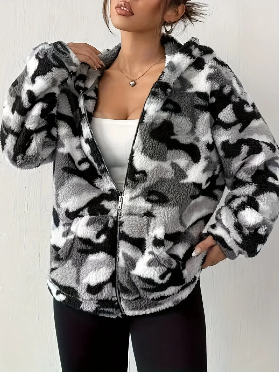Veste à capuche zippée camouflage femme motif doux - Imagen 9