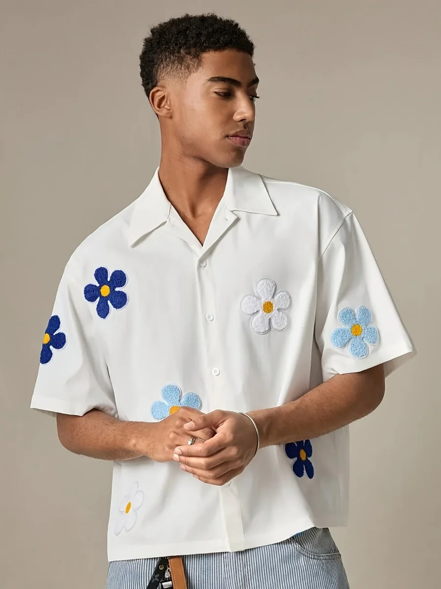 Chemise homme décontractée à manches courtes style camp avec appliqués floraux pour look estival tendance - Imagen 4