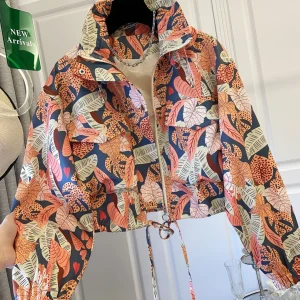 Veste courte à motif floral et abstrait pour femme avec col montant et cordon de serrage