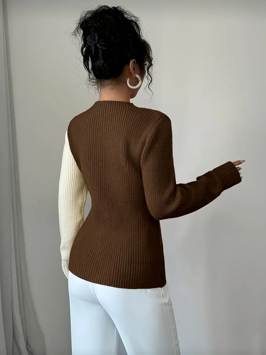 Pull femme bicolore côtelé à motif cœur, col montant, manches longues - Imagen 9