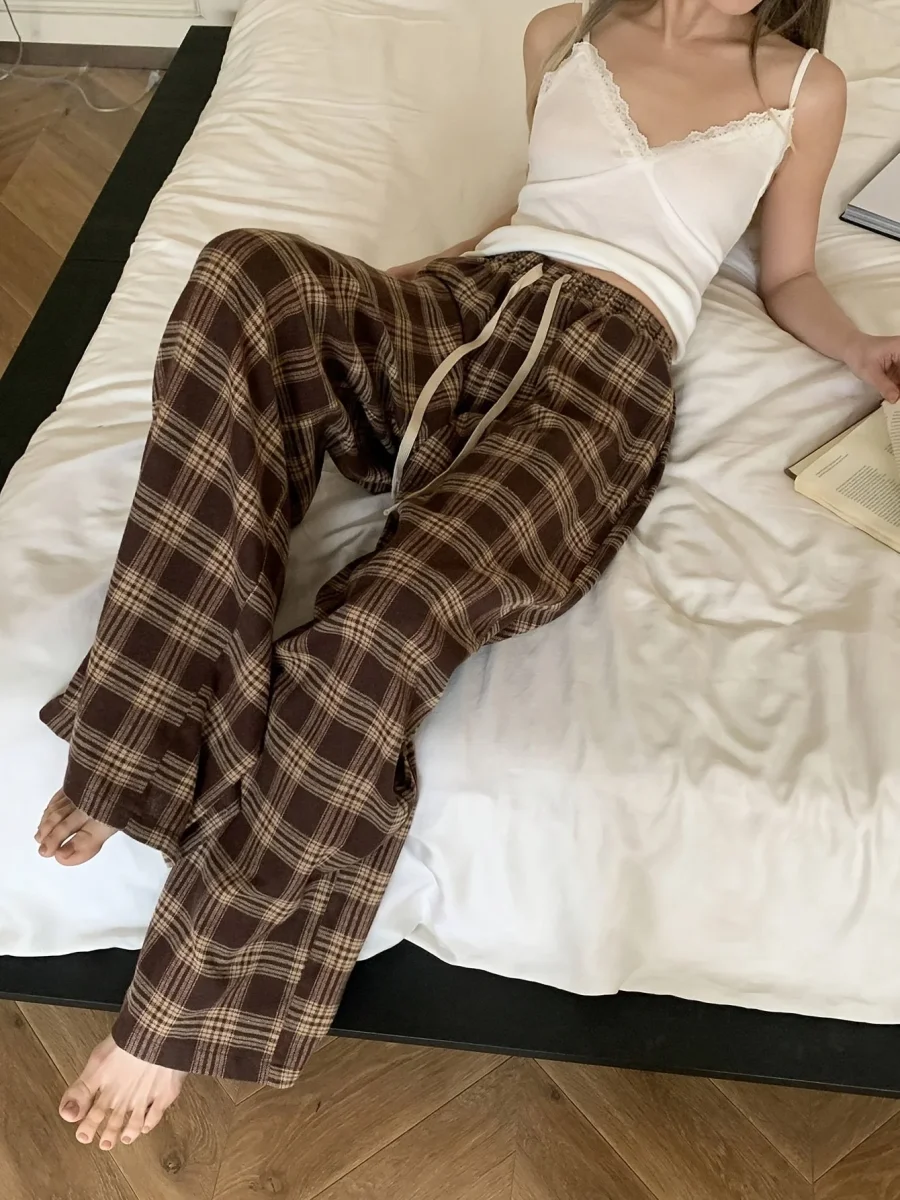 Pantalon de Pyjama Femme Carreaux Marron et Beige Ample avec Cordon - Imagen 2