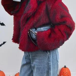 Veste courte en fausse fourrure rouge à motif Femme
