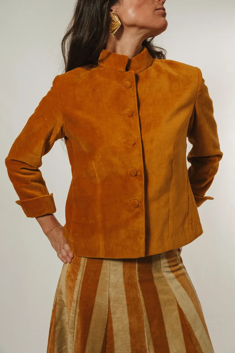 CHAQUETA TERCIOPELO OCRE - Imagen 2