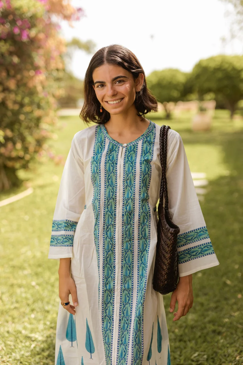 VESTIDO BLANCO Y AZUL - Imagen 2