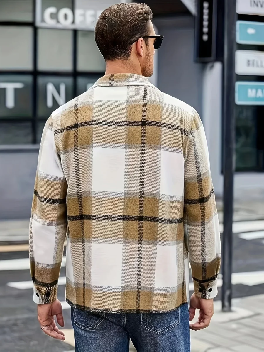 Chemise à carreaux homme coupe décontractée avec poches boutonnées marron clair et blanc - Imagen 8