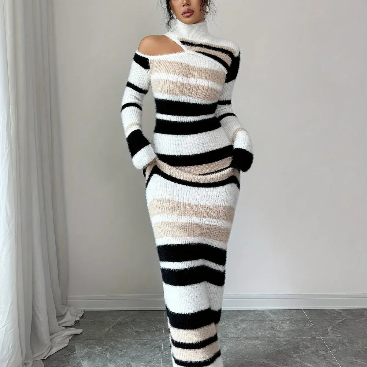 Robe longue moulante à col montant rayée Noir Crème Beige Femme - Imagen 9