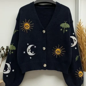 Cardigan court en maille pour femme, col en V, manches longues, motifs soleil et lune brodés