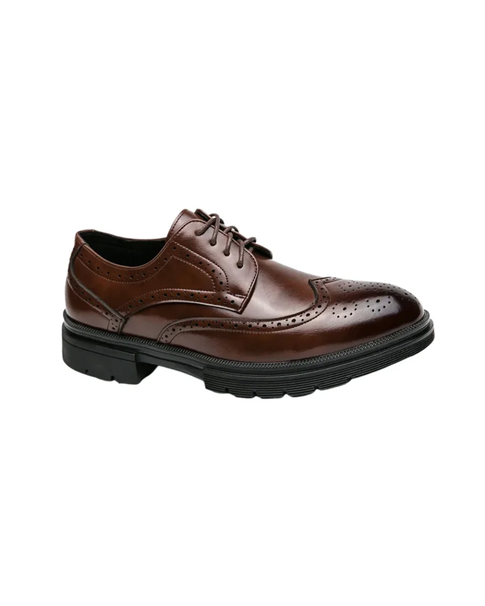 Zapatos de vestir elegantes de piel con adornos tipo brogue
