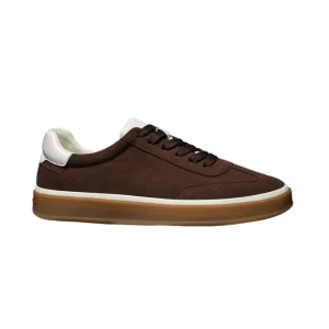 Zapatos elegantes de estilo británico