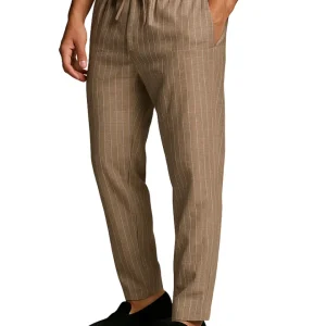 Pantalones elegantes de lino