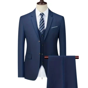 Traje elegante de hombre